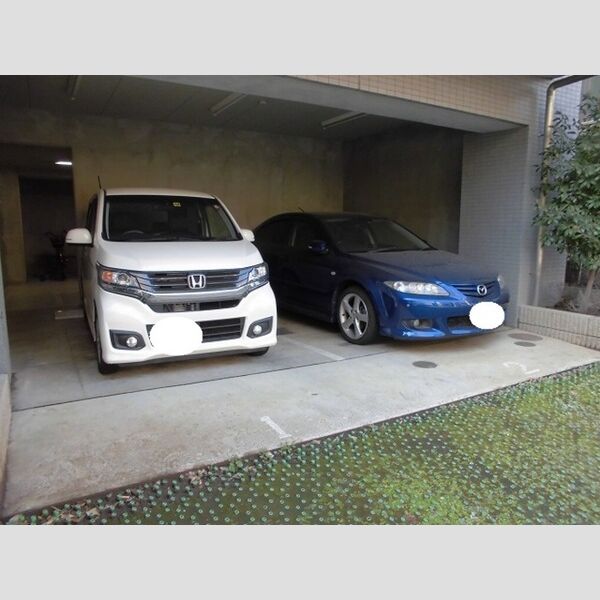 駐車場 (駐車場)