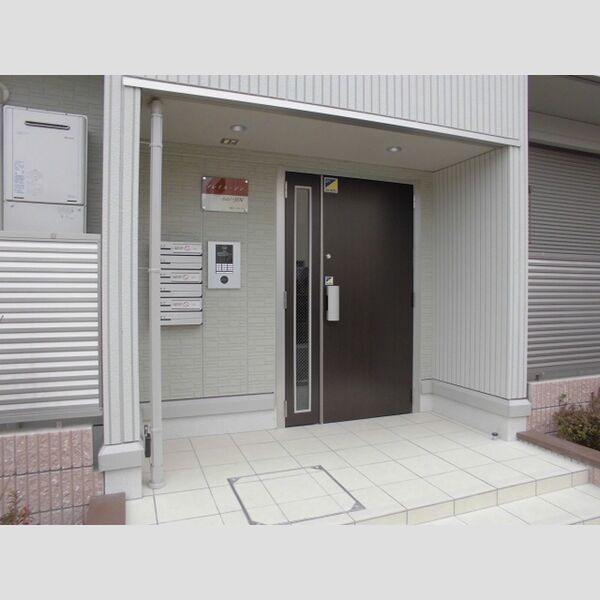 エントランス (エントランス)