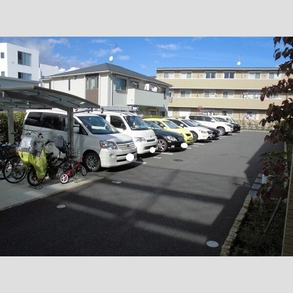 駐車場 (駐車場)