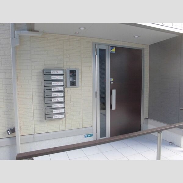 エントランス (エントランス)