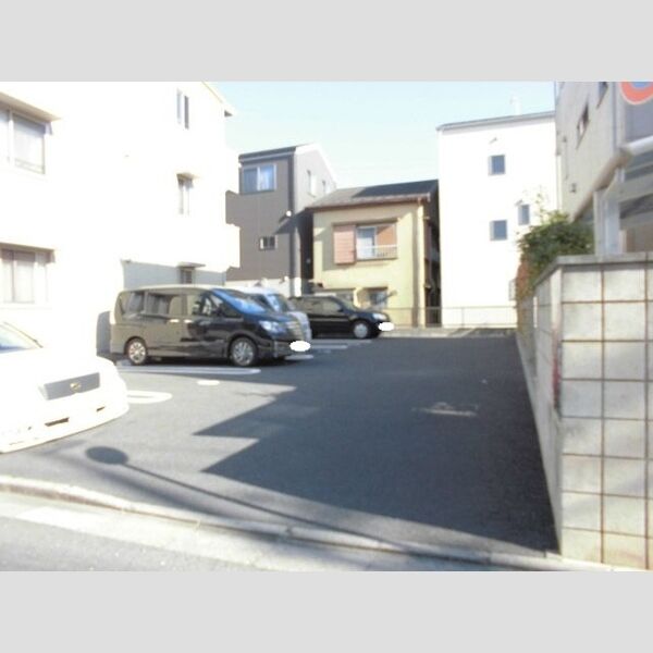 駐車場 (駐車場)