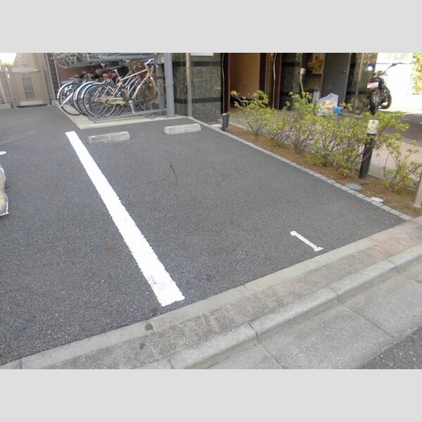 駐車場 (駐車場)