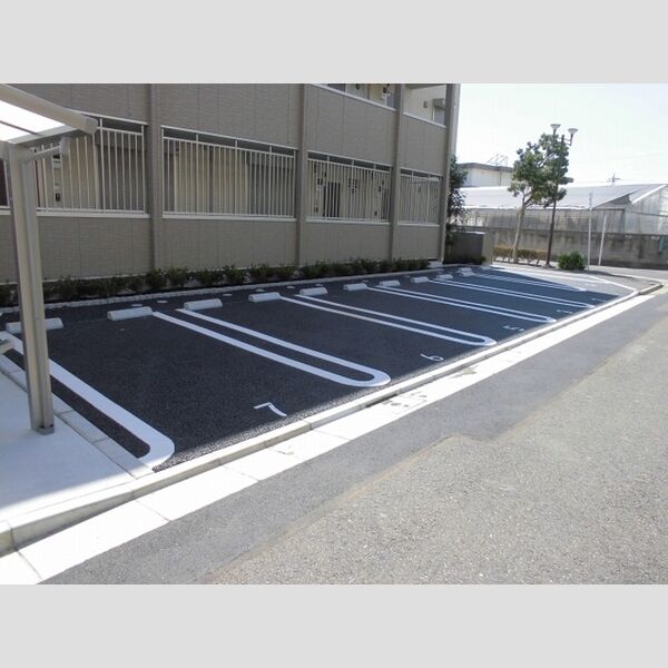 駐車場 (駐車場)