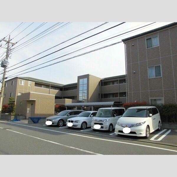 駐車場 (駐車場)