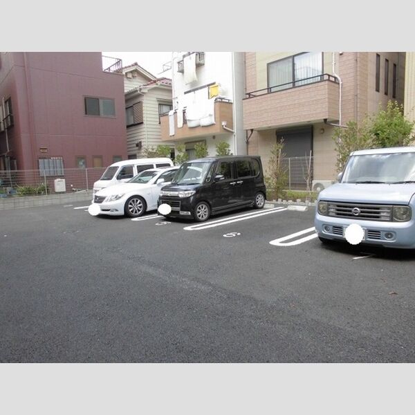 駐車場 (駐車場)