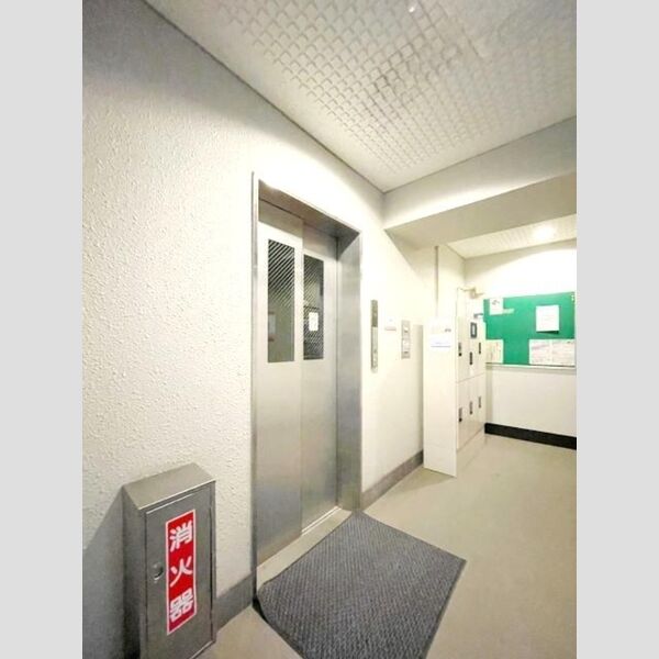 現地周辺 (エレベーター)