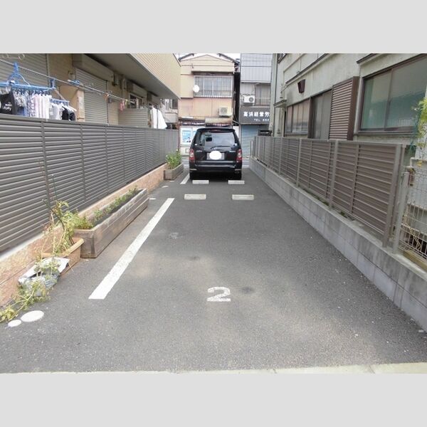駐車場 (駐車場)