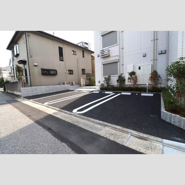 駐車場 (駐車場)