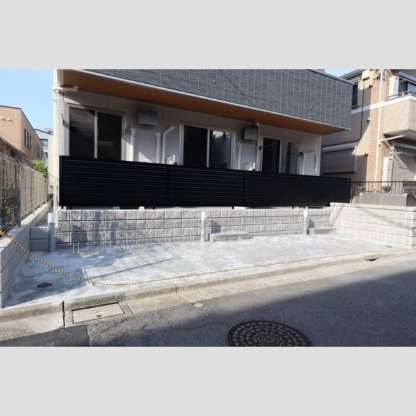 現地周辺 (駐輪場)