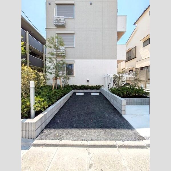 駐車場 (駐車場)