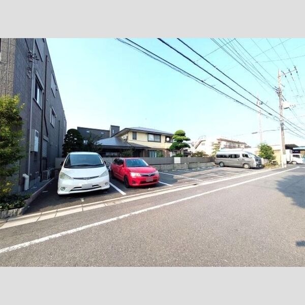 駐車場 (駐車場)