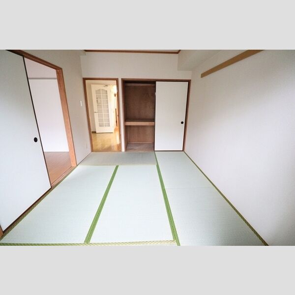 その他 (和室6帖)
