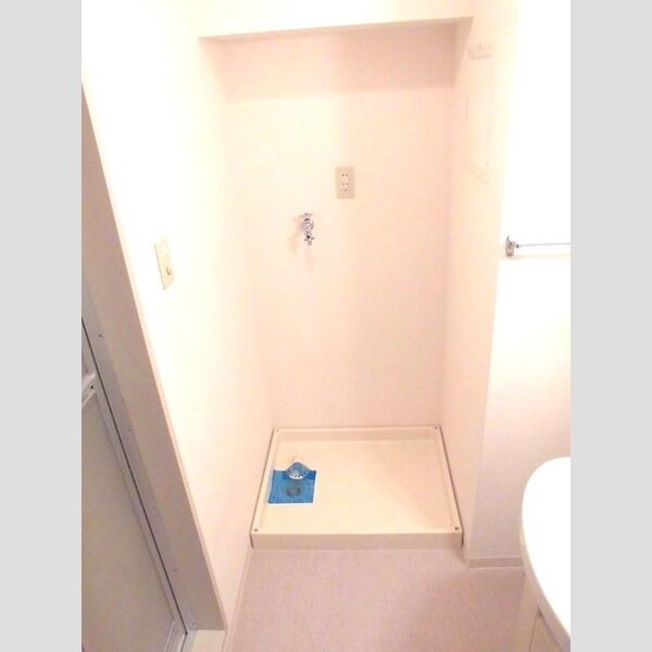 その他 (洗濯機置場)