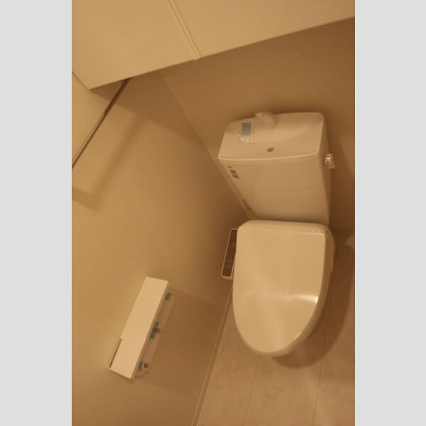 トイレ (温水洗浄暖房便座)