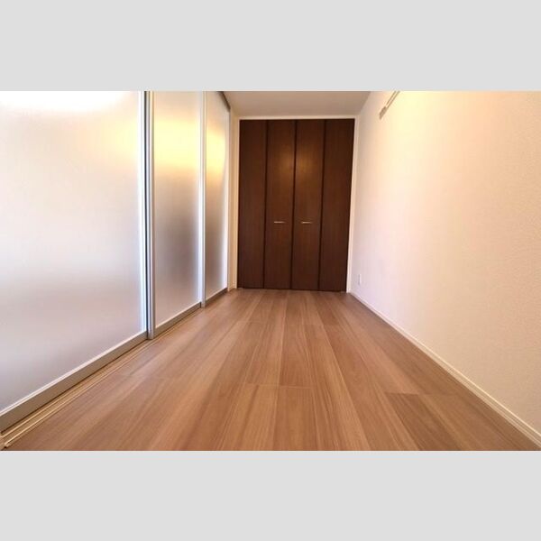 その他 (洋室4、5帖)