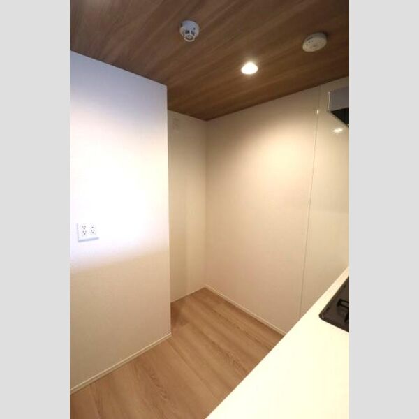 その他 (冷蔵庫置き場)