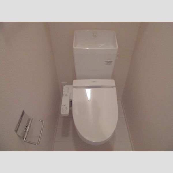 トイレ (温水洗浄暖房便座)