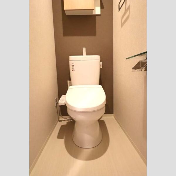 トイレ (温水洗浄暖房便座)