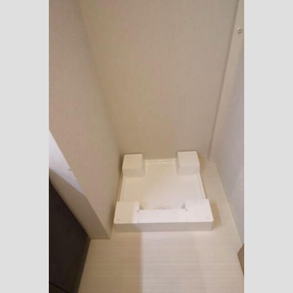 洗面所 (洗濯機置き場)