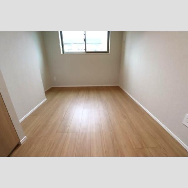 その他 (洋室5、4帖)