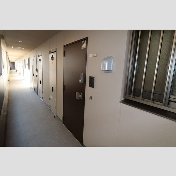 玄関 (玄関ドア)