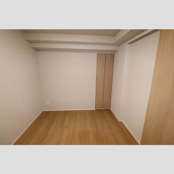 その他 (洋室5.2帖⓶)