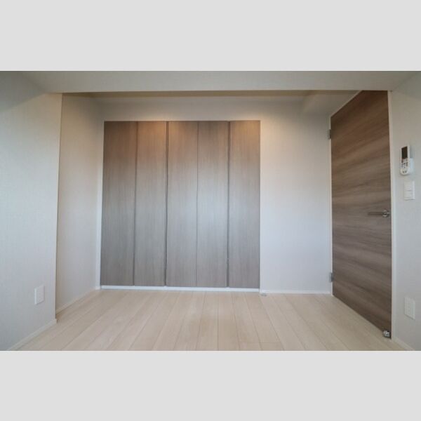 その他 (洋室5.8帖⓷)