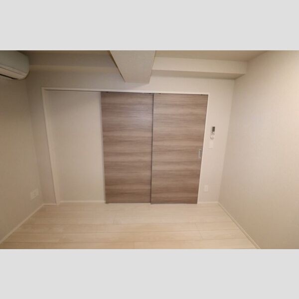 その他 (洋室5.7帖④)