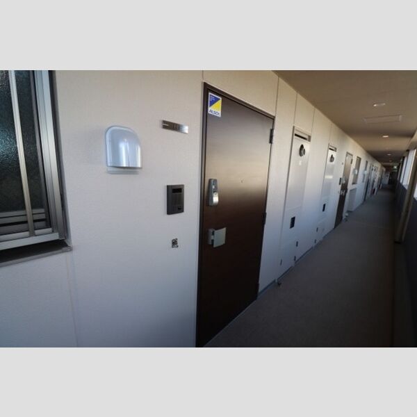 玄関 (玄関ドア)