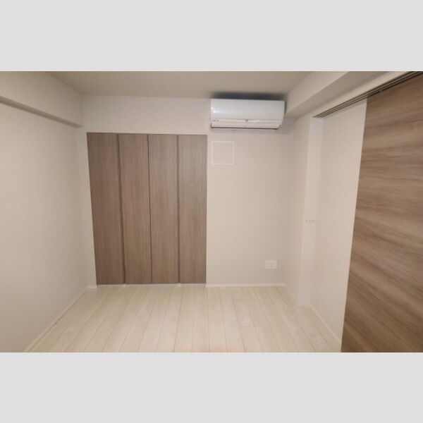 その他 (洋室6.1帖⓶)