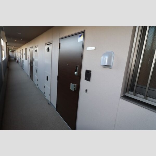 玄関 (玄関ドア)