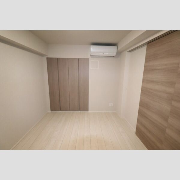 その他 (洋室6.1帖⓶)