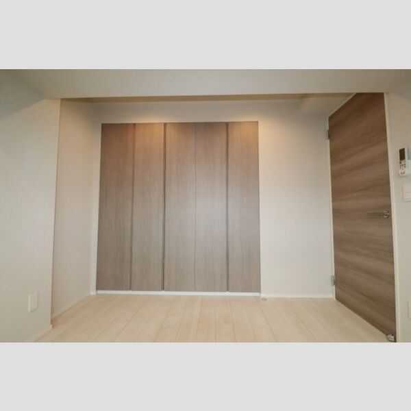 その他 (洋室5.8帖⓷)