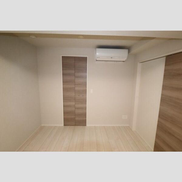 その他 (洋室5.7帖⓵)