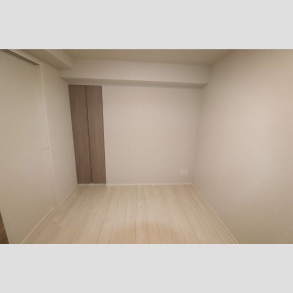 その他 (洋室5.2帖⓶)