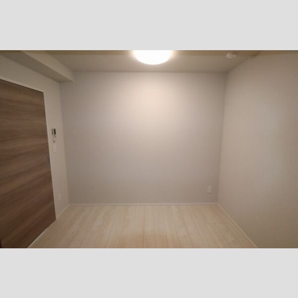 その他 (洋室5.7帖⓷)