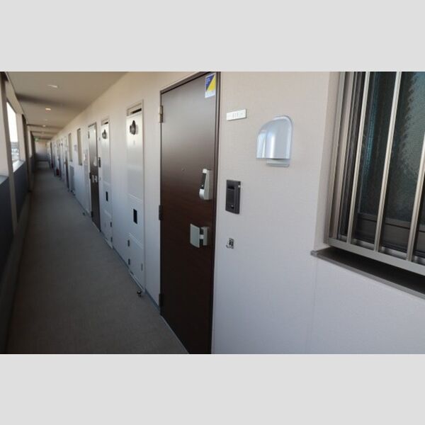 玄関 (玄関ドア)