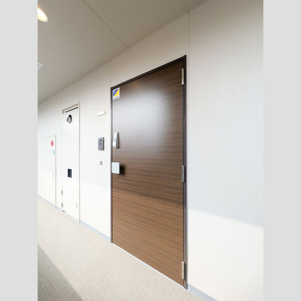 玄関 (玄関ドア)