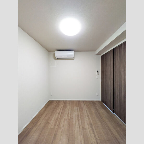 その他 (洋室5.2帖④)