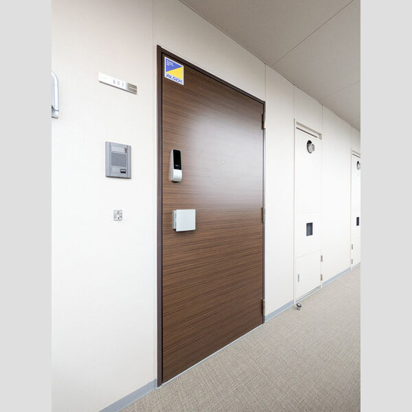 玄関 (玄関ドア)