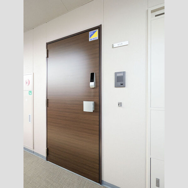 玄関 (玄関ドア)