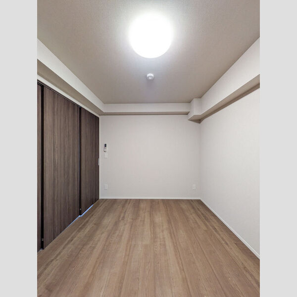 その他 (洋室6.1帖④)