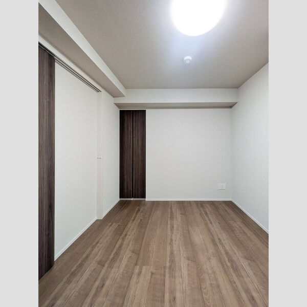 その他 (洋室5.2帖⓵)