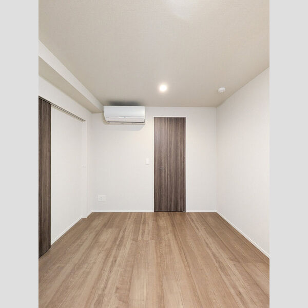 その他 (洋室5.7帖④)