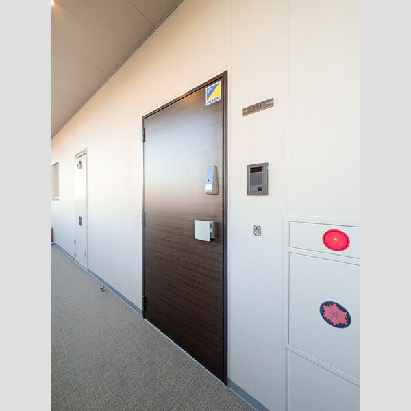 玄関 (玄関ドア)