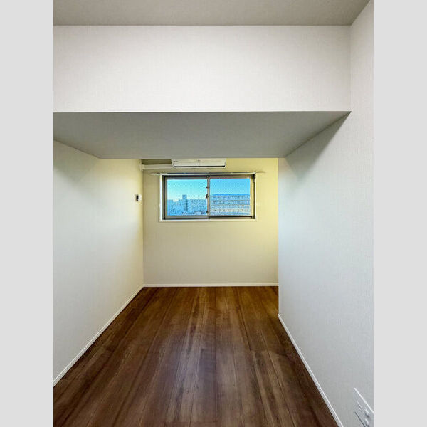 その他 (洋室5.4帖⓶)