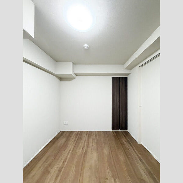 その他 (洋室5.2帖④)