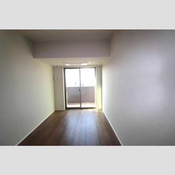 その他 (洋室5.9帖⓶)