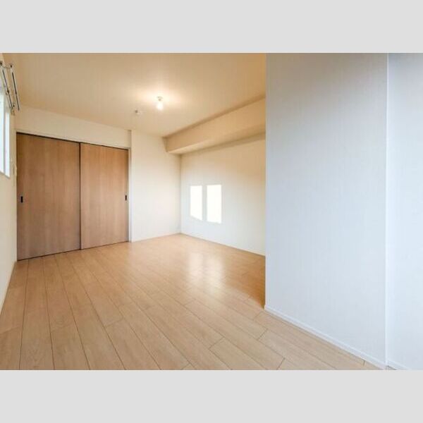 その他 (洋室7、4帖)