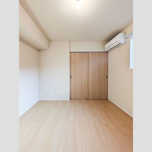 居室・リビング (LDK10、7帖)